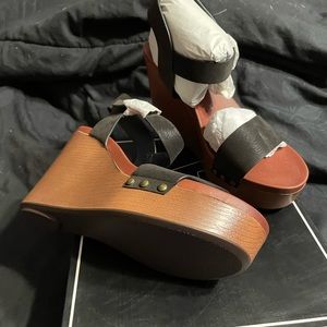 MIA BLACK WEDGE HEELS 7.5